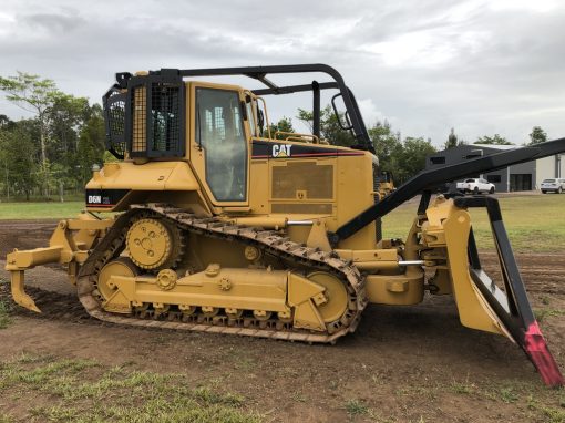 CAT D6N XL Dozer Sweep and Screens