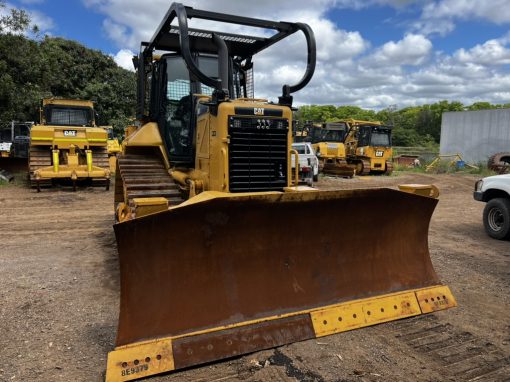 CAT D6N XL Dozer Sweep and Screens - Image 4