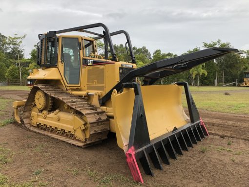 CAT D6N XL Dozer Sweep and Screens - Image 2