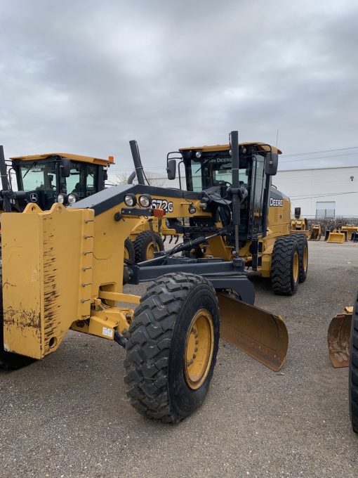 2015 John Deere 672G 6,500 hrs. Stock No.095