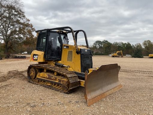 2015 CAT D6K2 XL 4,150 hrs. Stock No. 028