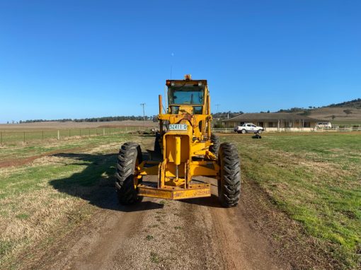 1992 John Deere 570 B, Stock No. 098 - Image 2