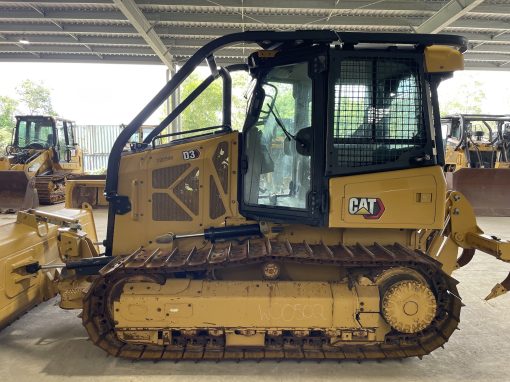 CAT 2021 D3 Dozer 2700 hours, Stock No. 022 - Image 8