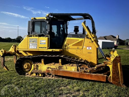 Komatsu D65 EX-16 Dozer Sweeps and Screens - Image 2