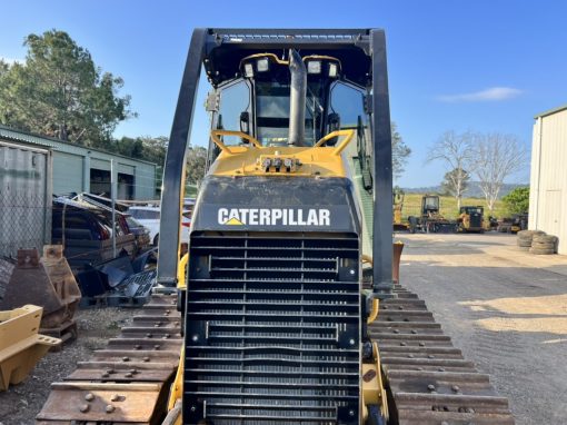 CAT D3-5 K Dozer Sweeps And Screens - Image 4