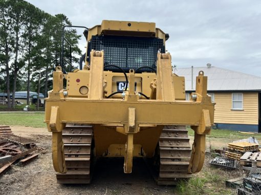 CAT D8 T Dozer Sweeps And Screens - Image 2