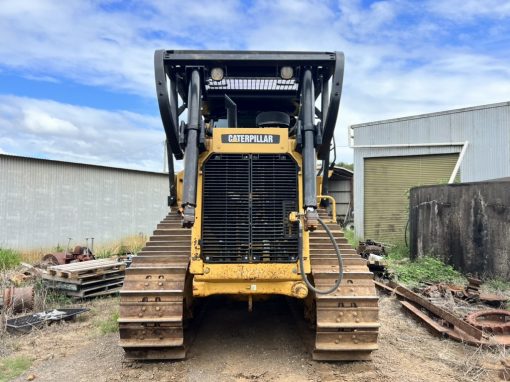 CAT D8 T Dozer Sweeps And Screens - Image 5