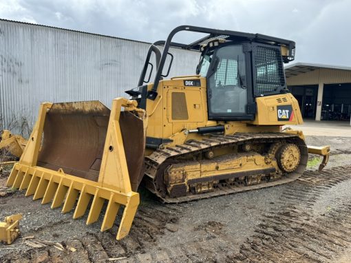 CAT D6K Sweeps And Screens