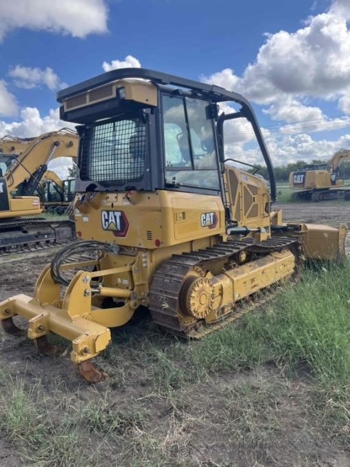 2022 CAT D1 XL (D3 size) 2700 Hours Stock No. 117 - Image 4