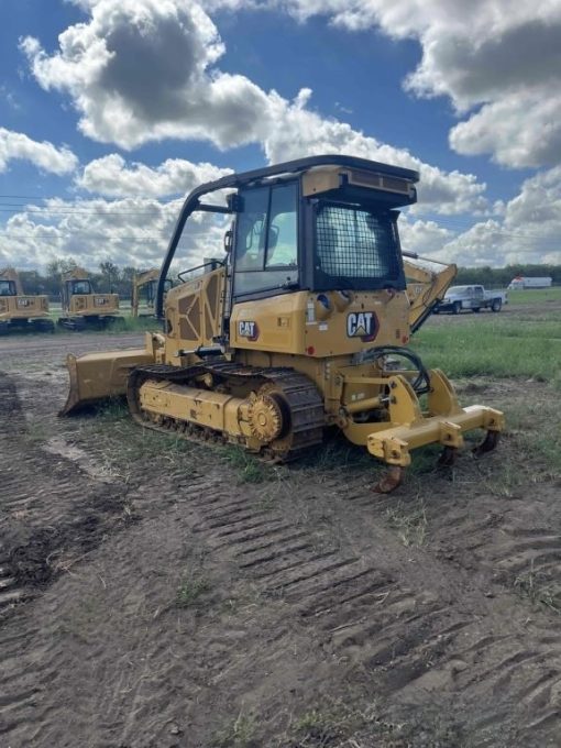 2022 CAT D1 XL (D3 size) 2700 Hours Stock No. 117 - Image 5