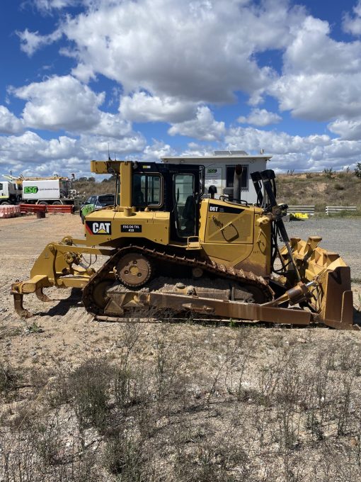 2015 CAT D6T XL 5900 Hours Stock No.127 - Image 2